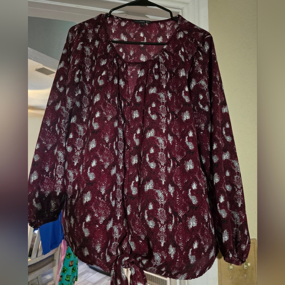 Women's Burgundy Patterned Top